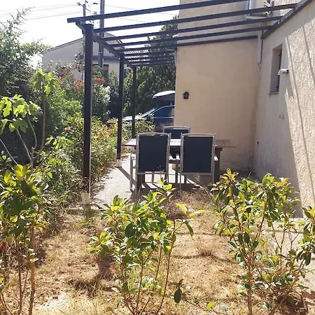 Les Pucines Bis Bas De 29 M2 Luxe Rez De Jardin Climatisation Plein Sud * Six-Fours-les-Plages