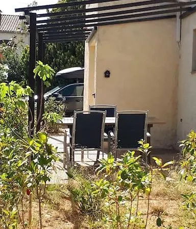 Les Pucines Bis Bas De 29 M2 Luxe Rez De Jardin Climatisation Plein Sud Apartment Six-Fours-les-Plages
